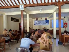 PEMBINAAN STANDAR PELAYANAN MASYARAKAT